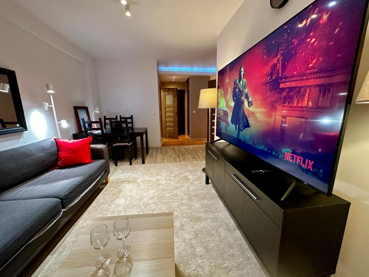 Decor 3 Metro Fast Wifi 1Gbs 80'Tv Hbo Disney Appletv Warsaw Exterior photo